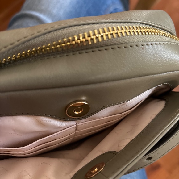 Radley London Green Upper Grove Leather Crossbody Handbag - Picture 6 of 7